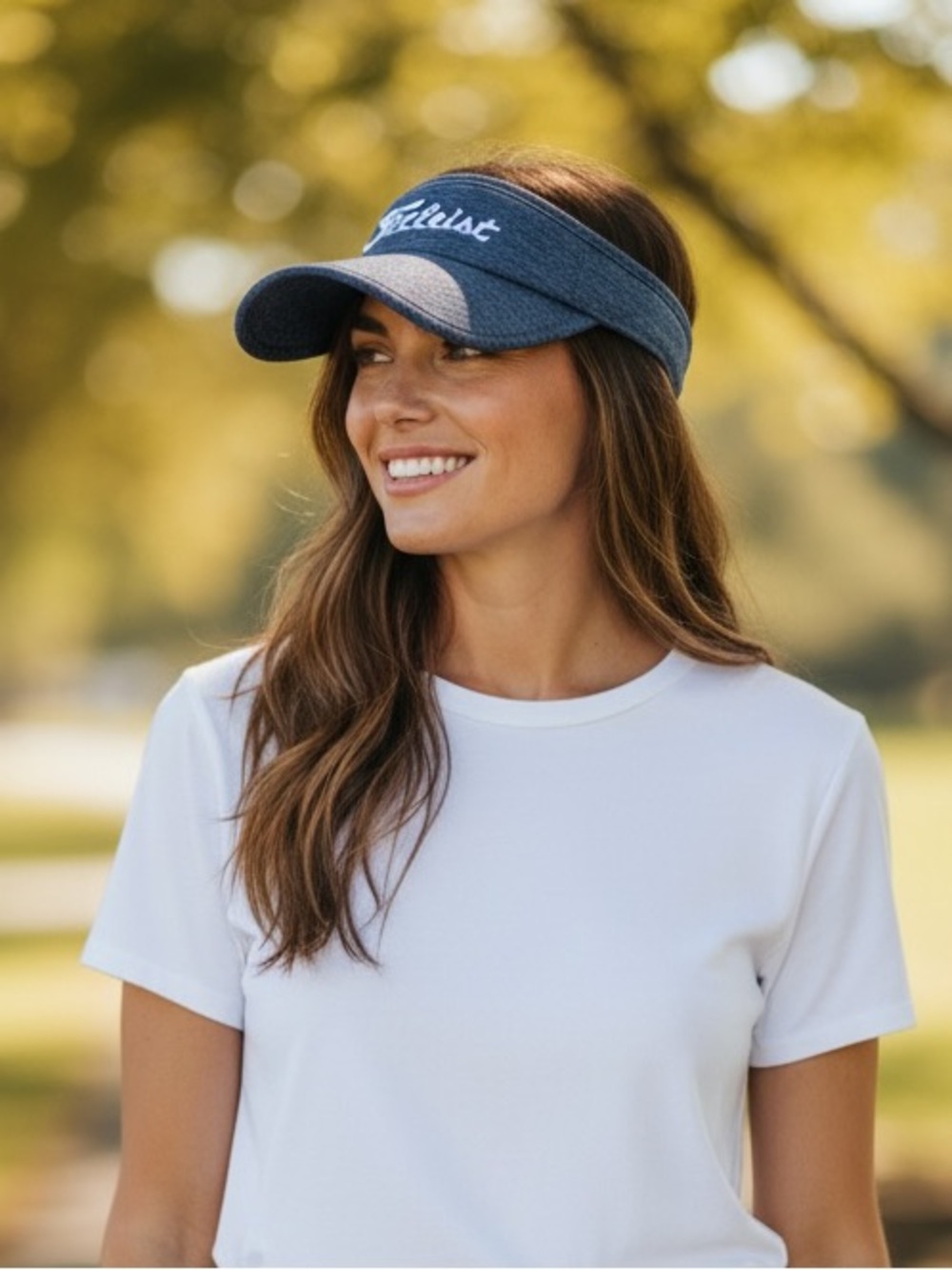 Titleist grey adjustable women’s visor